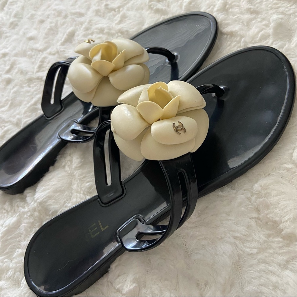 Chanel Sandals CC Camellia Flower Rubber Jelly Thong Flip Flop Sandals - Picture 5 of 11